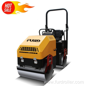 Promotion 1.7 ton ride on diesel engine mini compactor road roller FYL-900